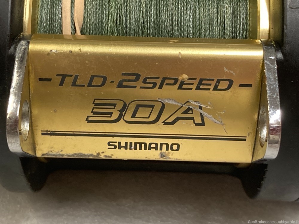Shimano 30A fishing reel  used -img-1