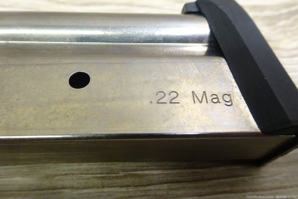 Rock Island XTM 22 Magnum 14rd mag Armscor-img-1
