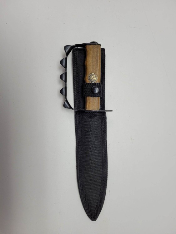 US Army Bicentennial Commemorative Trench Knife w belt sheath  belt knife -img-0