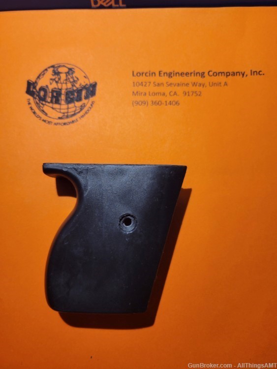Lorcin Engineering Company L25 new smooth black 1 piece grips-img-1