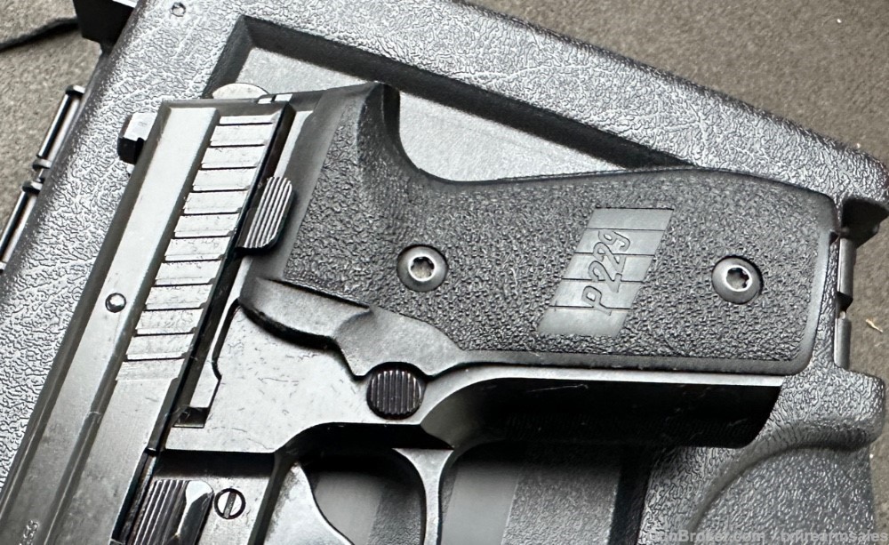 Sig Sauer P229R .40 S&W Pistol, DAK, Accessory Rail, P229-img-1