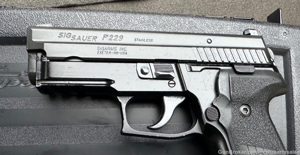 Sig Sauer P229R .40 S&W Pistol, DAK, Accessory Rail, P229-img-5