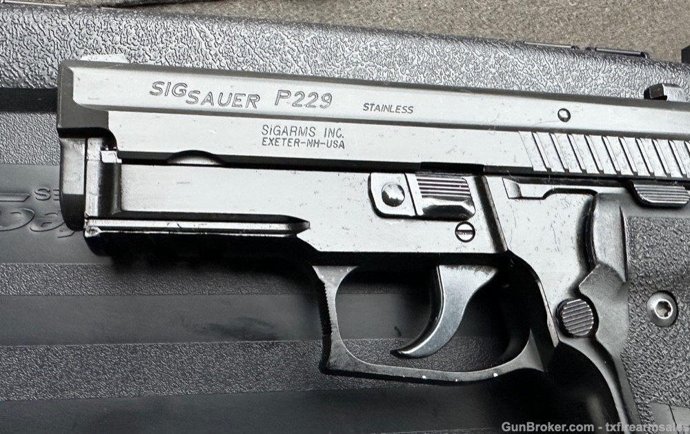 Sig Sauer P229R .40 S&W Pistol, DAK, Accessory Rail, P229-img-6