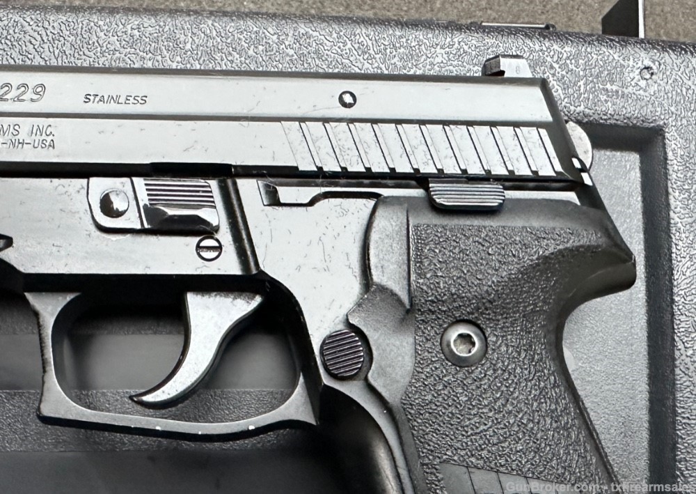 Sig Sauer P229R .40 S&W Pistol, DAK, Accessory Rail, P229-img-3
