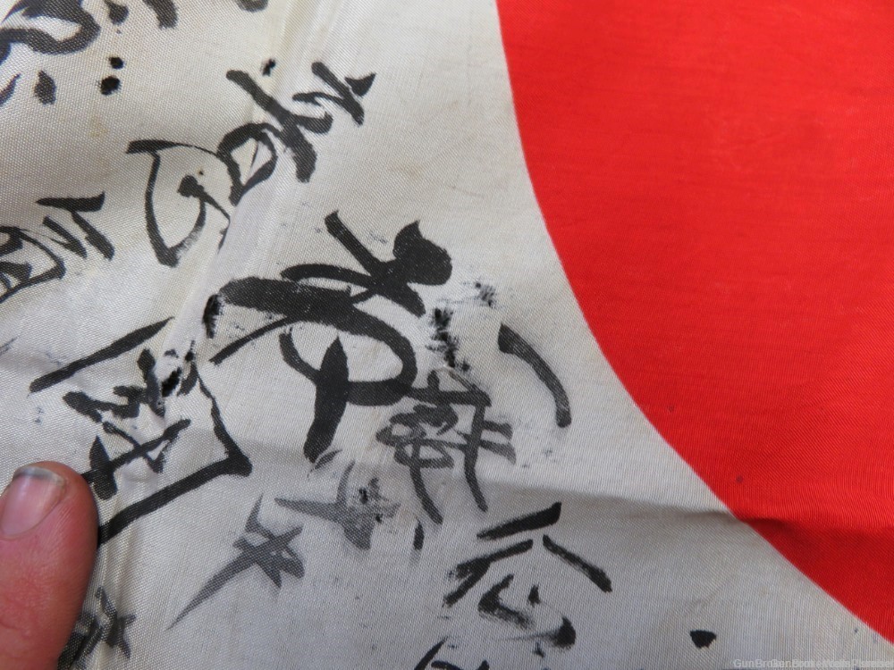 WW2  JAPANESE HINOMARU MEATBALL FLAG W/ SIGNED KANJI CHARACTERS-img-14
