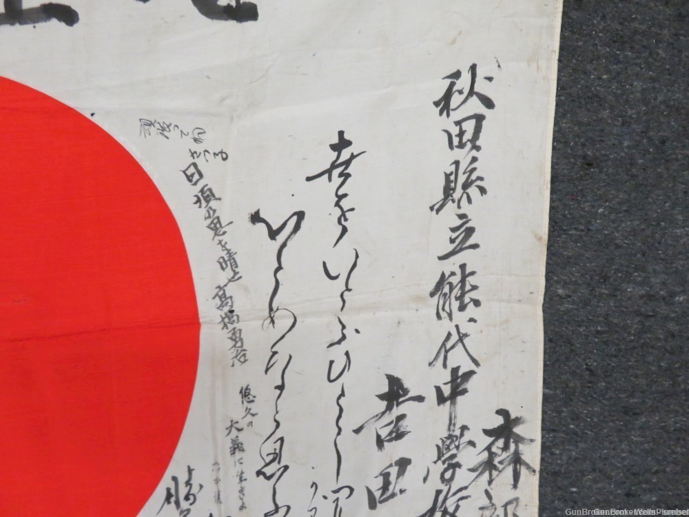 WW2  JAPANESE HINOMARU MEATBALL FLAG W/ SIGNED KANJI CHARACTERS-img-7