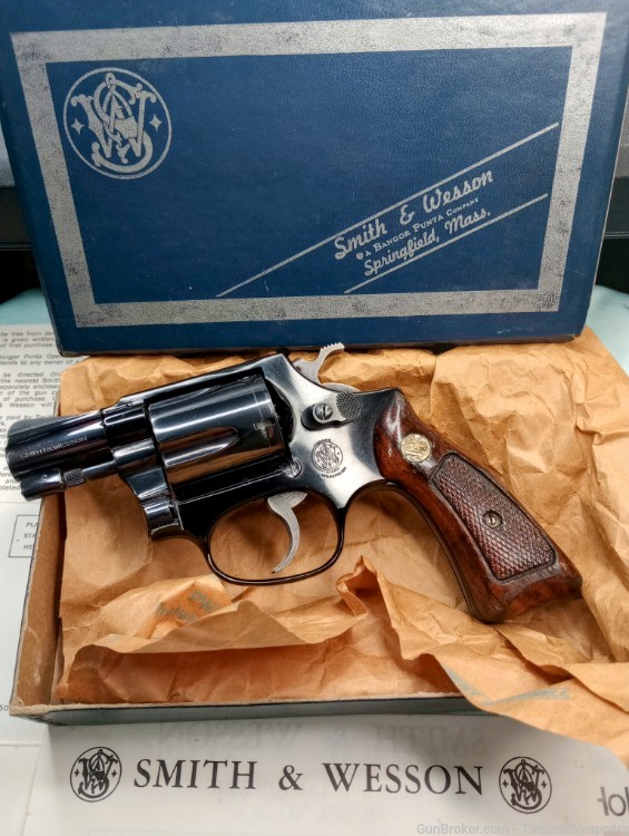 Mint Smith&Wesson Chiefs Special 38 SnubNose S&W Model 37 colt ruger 1971-img-2