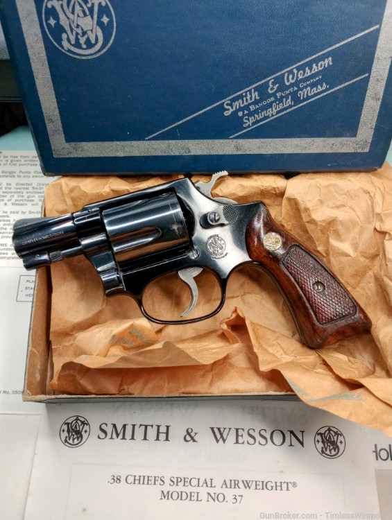 Mint Smith&Wesson Chiefs Special 38 SnubNose S&W Model 37 colt ruger 1971-img-35