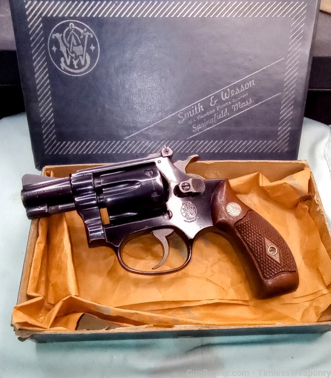 Smith & Wesson Model 34 22LR Cheif's Special Revolver SnubNose Colt 1968-img-1