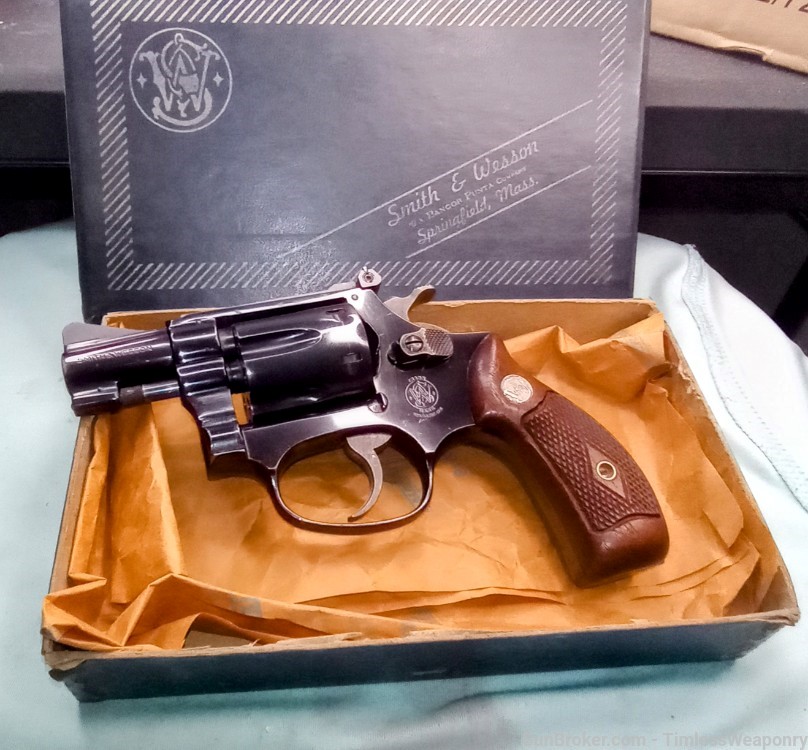 Smith & Wesson Model 34 22LR Cheif's Special Revolver SnubNose Colt 1968-img-0