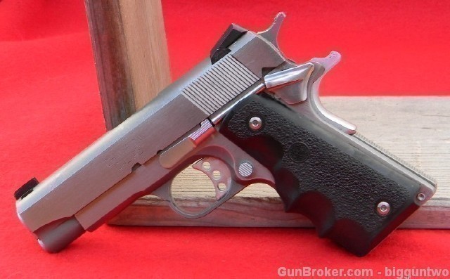 Springfield Armory Champion 45 ACP w/ mag and hols-img-5