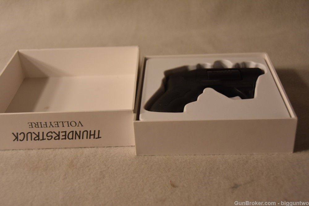 Standard S333 .22 Mag 8 Shot Revolver Brand New in Factory Box with paper-img-3