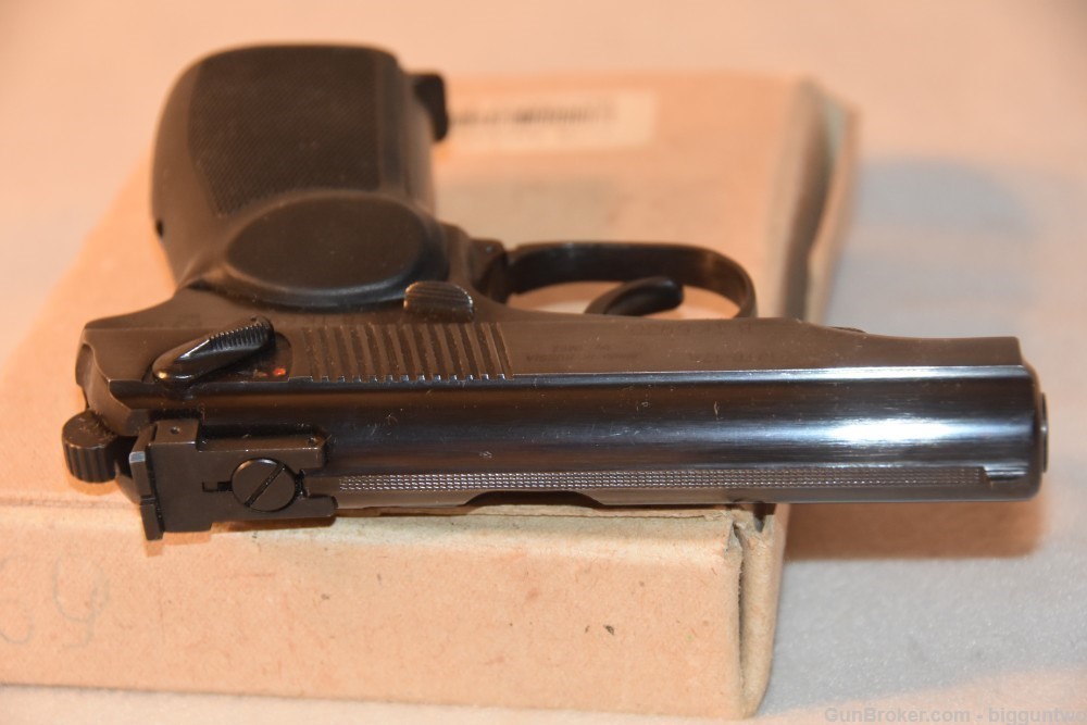 IMEZ (Made in Russia) Makarov ,380ACP Semi Auto Pistol in Box with misc.-img-11