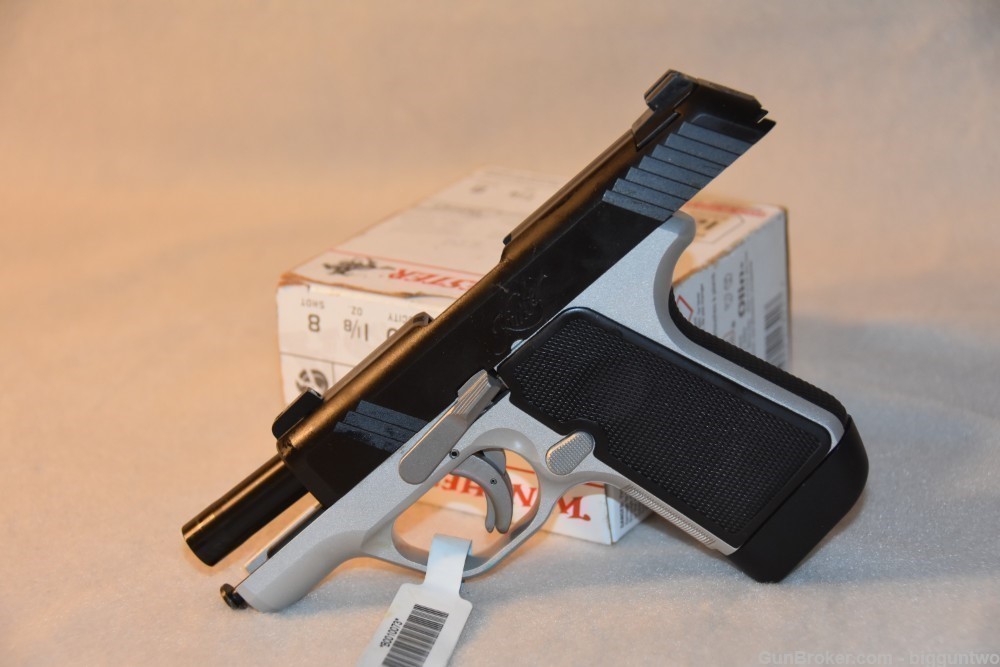 Kimber EVO SP 9MM Cal. Semi Auto Pistol Brand New in Factory Box with paper-img-18