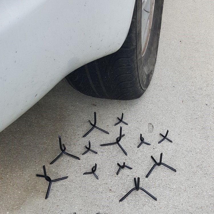 10 Large Black  Caltrops- Ninja Road Tire Spikes- Home Security- Heavy Duty-img-0