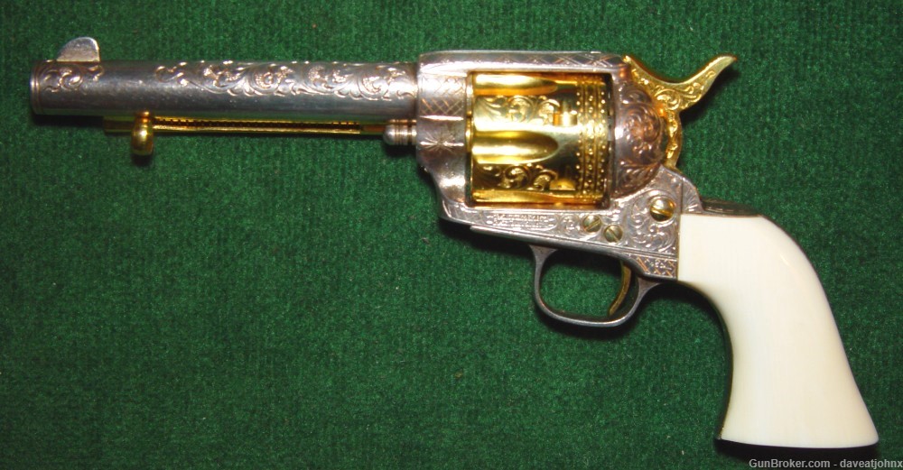 Gorgeous Cased 1872 Colt Single Action Army Miniature-img-2