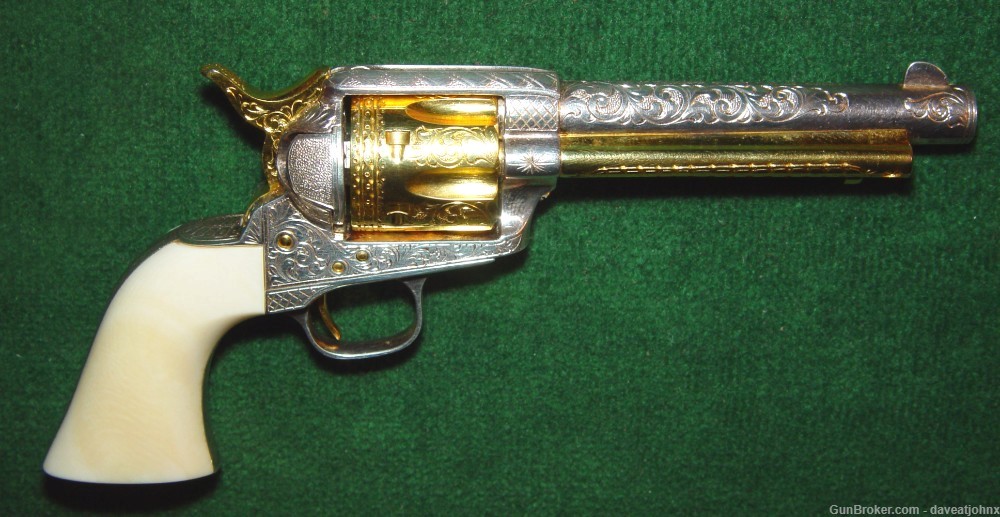 Gorgeous Cased 1872 Colt Single Action Army Miniature-img-3