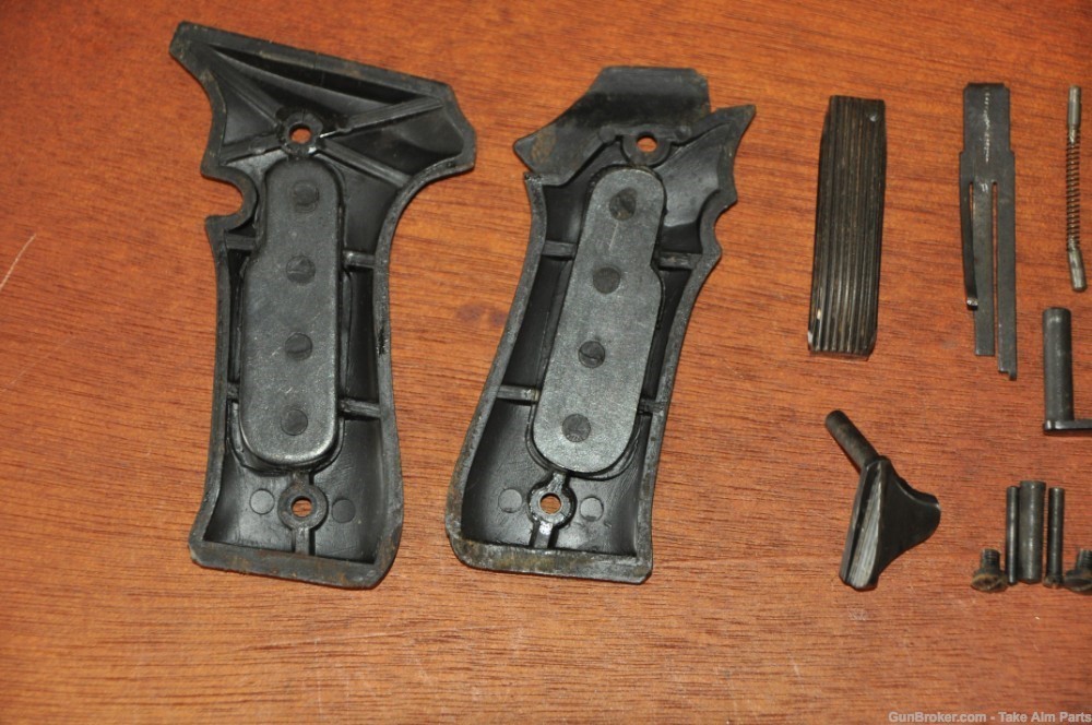 Llama 380ACP Grips Trigger Hammer Safety & Parts-img-8