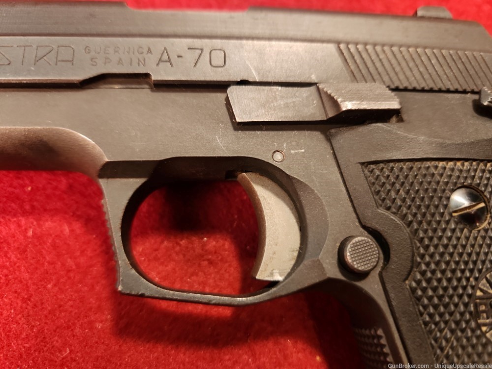 Astra Model A70 9mm semi auto pistol-img-4