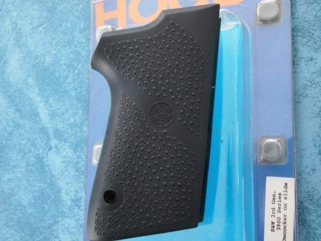 S&W 3900 SERIES HOGUE GRIPS-img-3
