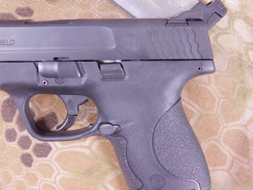 Used: S&W SHIELD 9mm compact Pistol 2x Mags. 7+1-img-6