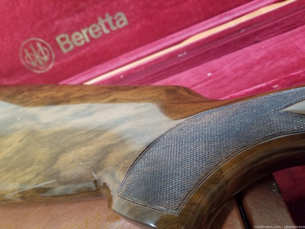A Rare Find! Beretta S687 EL Gold Pigeon O/U Shotgun w/New Spanish Leather-img-9