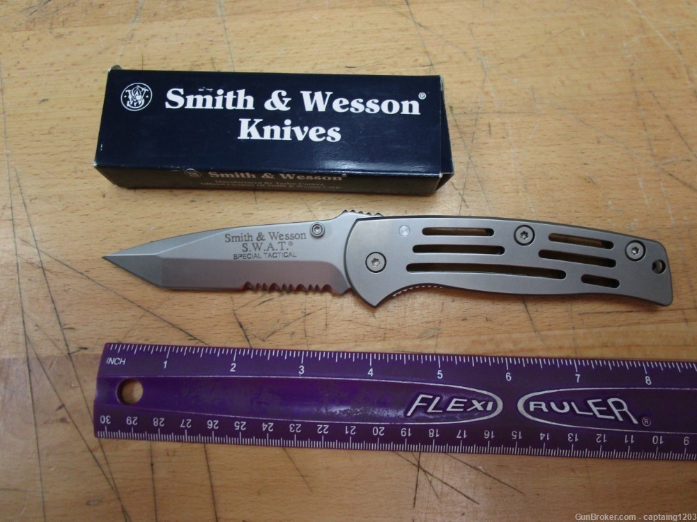 Smith & Wesson SWAT Liner Lock Knife, 3.75" Tanto Blade (SW3500)-USA-img-0