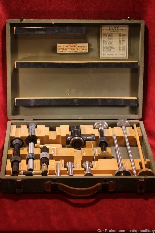 US WW2 Gun Bore Sight Kit - JI - by Bell Howell - Cased Set-img-0