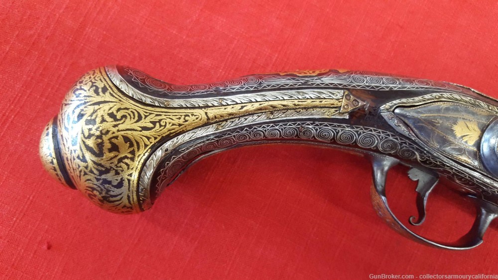 Splendid Pair Of Gold & Silver Highly Embellished Ottoman Flintlock Pistols-img-17