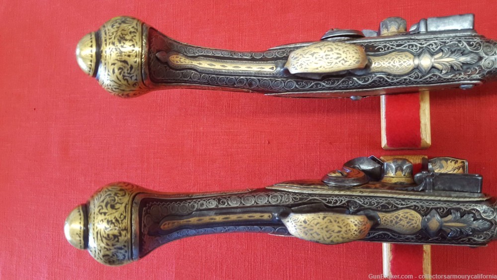 Splendid Pair Of Gold & Silver Highly Embellished Ottoman Flintlock Pistols-img-37