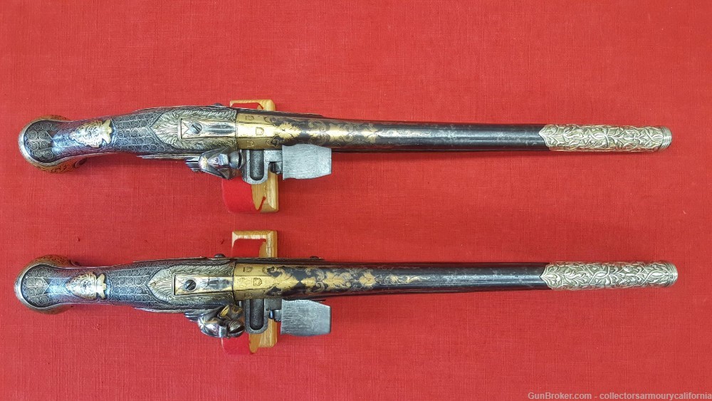 Splendid Pair Of Gold & Silver Highly Embellished Ottoman Flintlock Pistols-img-19