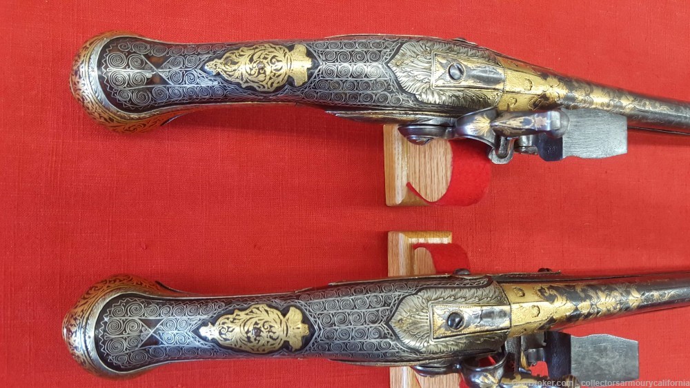 Splendid Pair Of Gold & Silver Highly Embellished Ottoman Flintlock Pistols-img-32