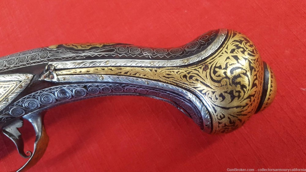 Splendid Pair Of Gold & Silver Highly Embellished Ottoman Flintlock Pistols-img-11
