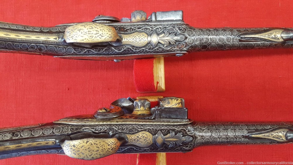 Splendid Pair Of Gold & Silver Highly Embellished Ottoman Flintlock Pistols-img-25