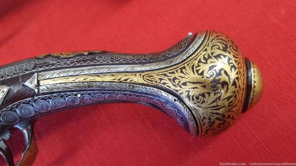 Splendid Pair Of Gold & Silver Highly Embellished Ottoman Flintlock Pistols-img-36