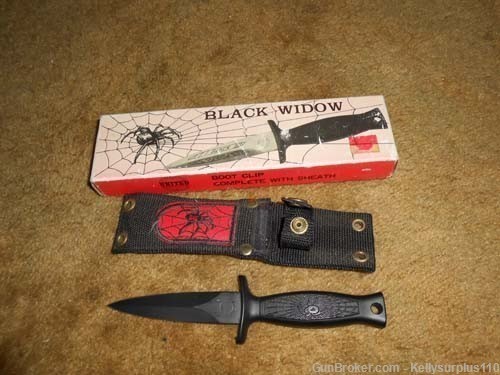 United Black Widow Boot Knife - UC-205B-img-0