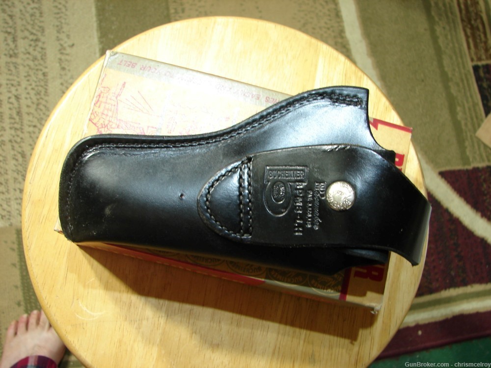 H&R 999 AND 922 HOLSTER BY BUCHEIMER NIB LH HAND UP TO 6" BARREL-img-5