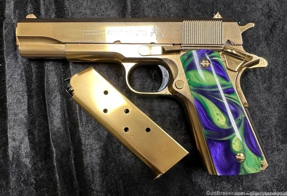 CUSTOM 24KT GOLD COLT 1911C GOVERNMENT, SERIES 70, 45ACP, WITH PEARL GRIPS-img-2