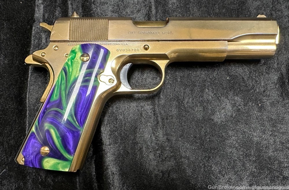 CUSTOM 24KT GOLD COLT 1911C GOVERNMENT, SERIES 70, 45ACP, WITH PEARL GRIPS-img-4
