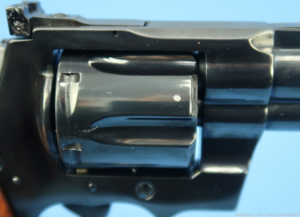 Colt Python 357 Magnum Blued 6” Double Action Boxed Custom Shop Grips 1982-img-40