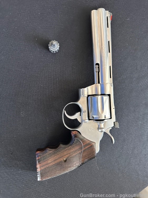 1982- Colt Python Double Action Revolver .357 mag cal., 6" vent rib barrel-img-0