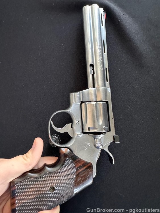 1982- Colt Python Double Action Revolver .357 mag cal., 6" vent rib barrel-img-20