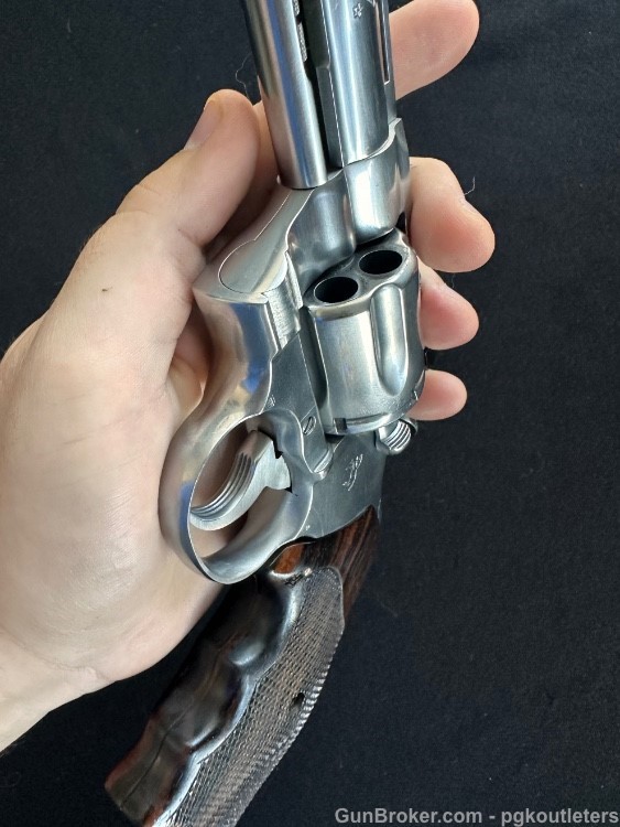 1982- Colt Python Double Action Revolver .357 mag cal., 6" vent rib barrel-img-24