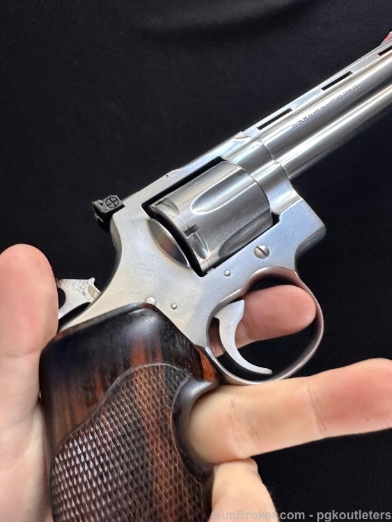 1982- Colt Python Double Action Revolver .357 mag cal., 6" vent rib barrel-img-15