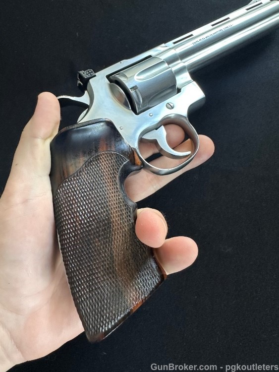 1982- Colt Python Double Action Revolver .357 mag cal., 6" vent rib barrel-img-6