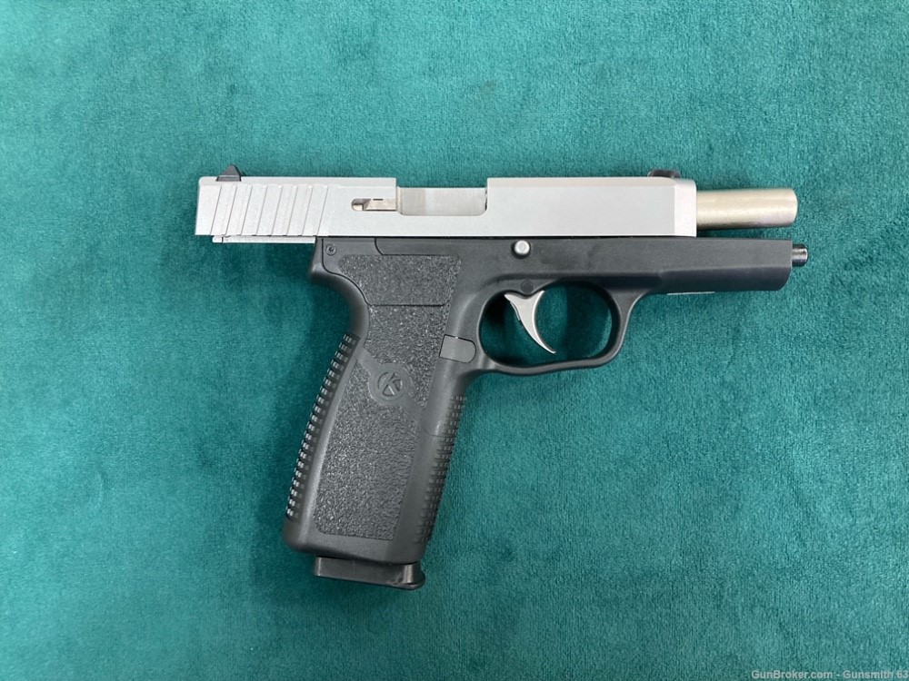 Kahr Arms CT9 9mm pistol. Like new.-img-13