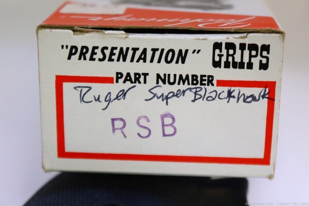 Pachmayr "Presentation" Revolver Grips - Ruger Super Blackhawk, Rubber-img-2