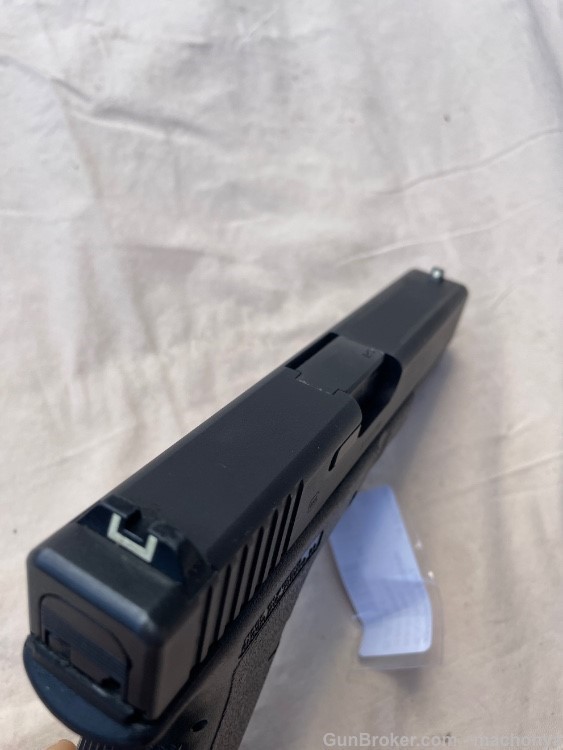Glock Model 17 Generation 2 Gen 2 9mm Handgun Great Condition 5 Mags-img-9