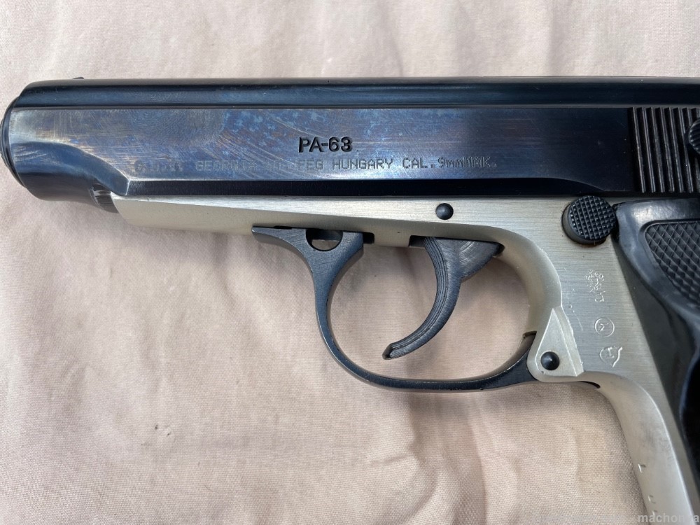 Hungarian PA 63 9mm Makarov Semi Auto Pistol w/ 1 Magazine 2 Tone-img-17