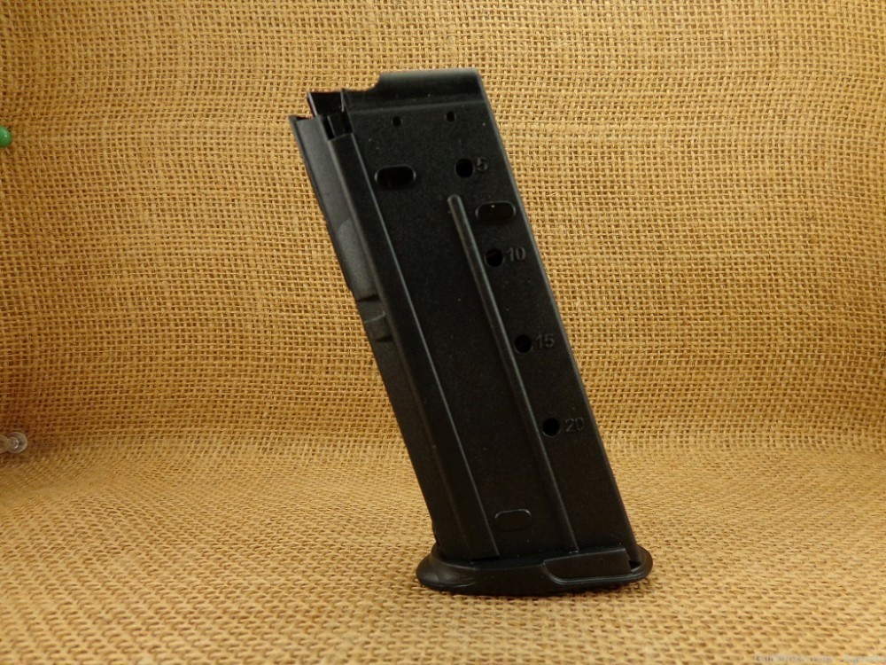 FNH Five-Seven Magazine 20 Rounds 5.7x28mm FREE SHIPPING. READ DESCRIPTION-img-0